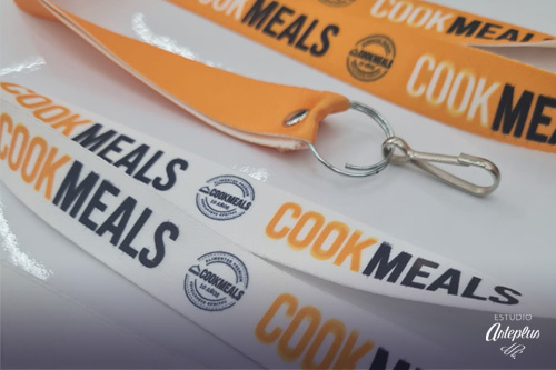 Cintas sublimadas, llavero con mosqueton